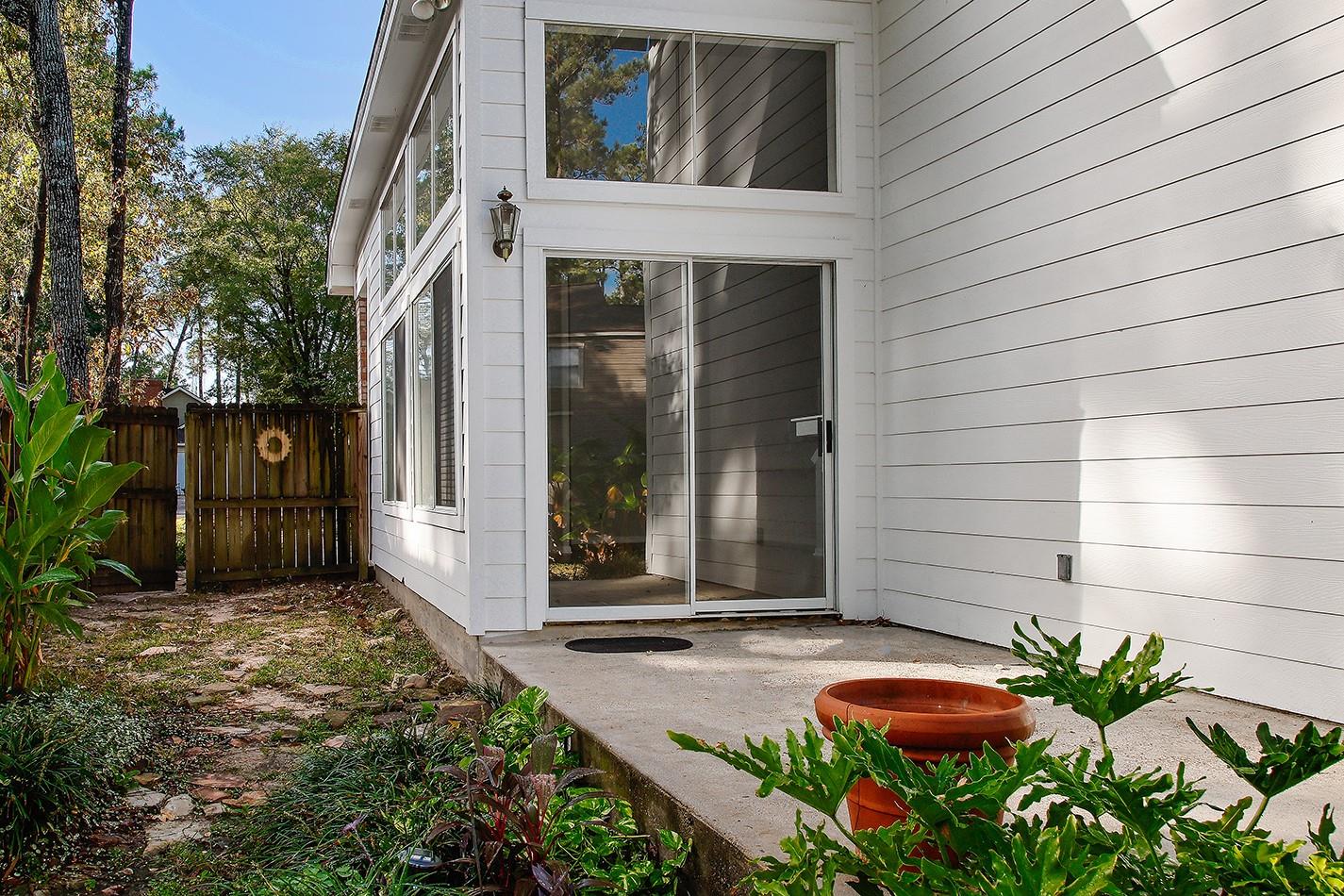 31 N Rushwing Circle