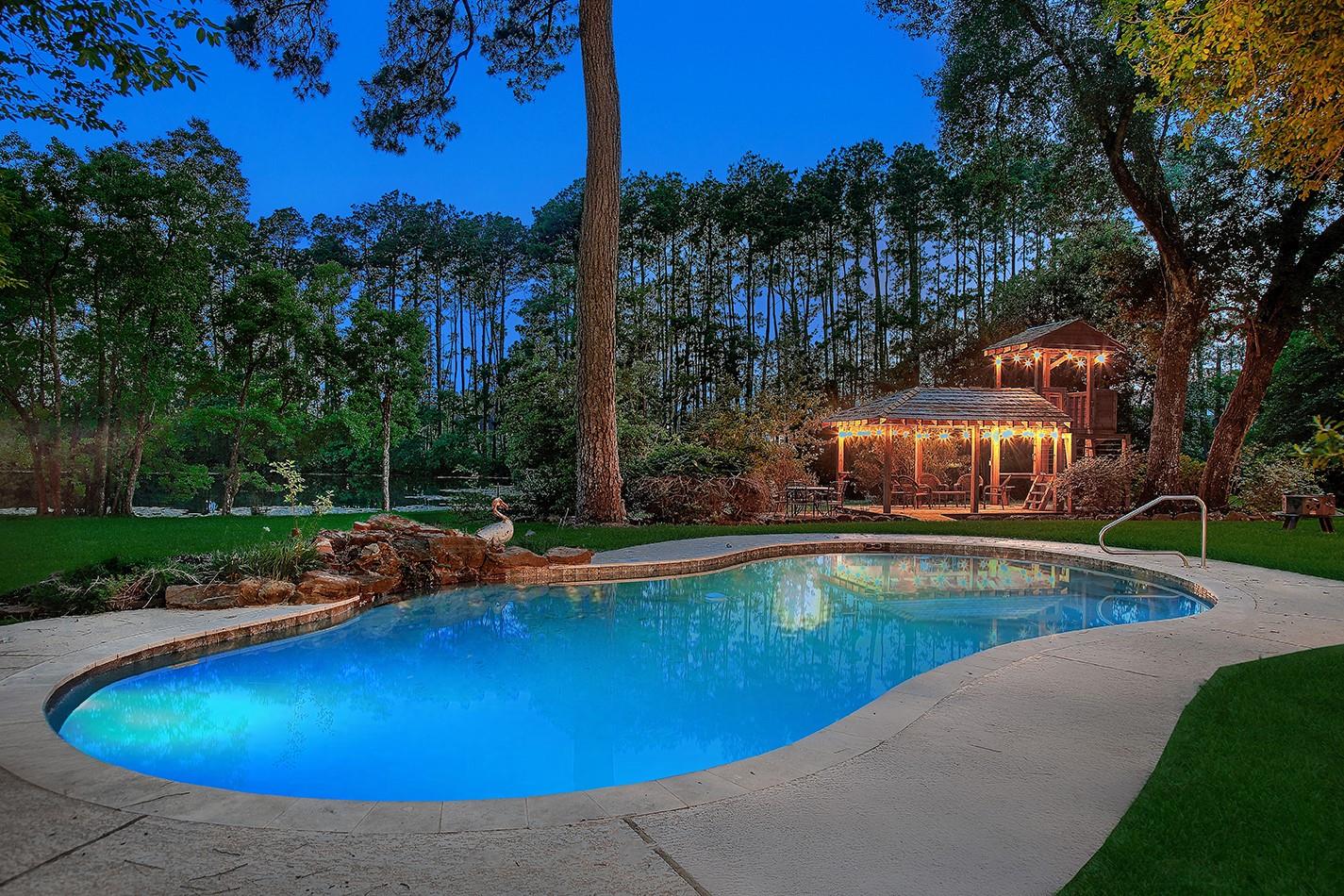 15598 Bedford Lane