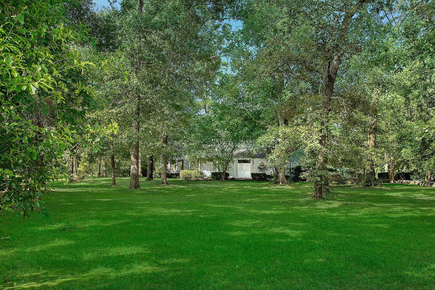 15598 Bedford Lane