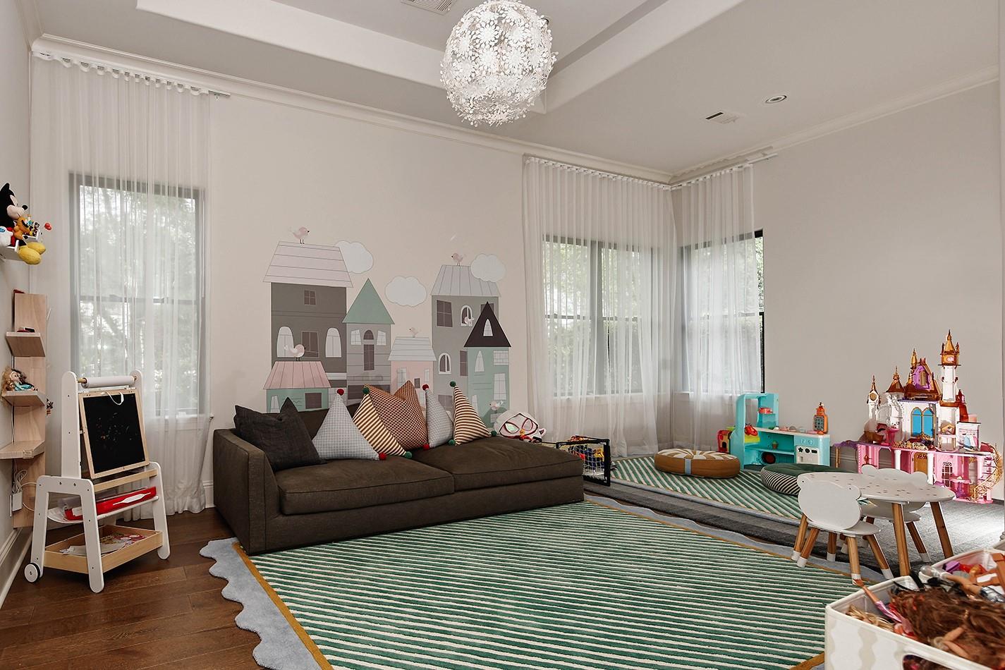 23 N Fazio Way
