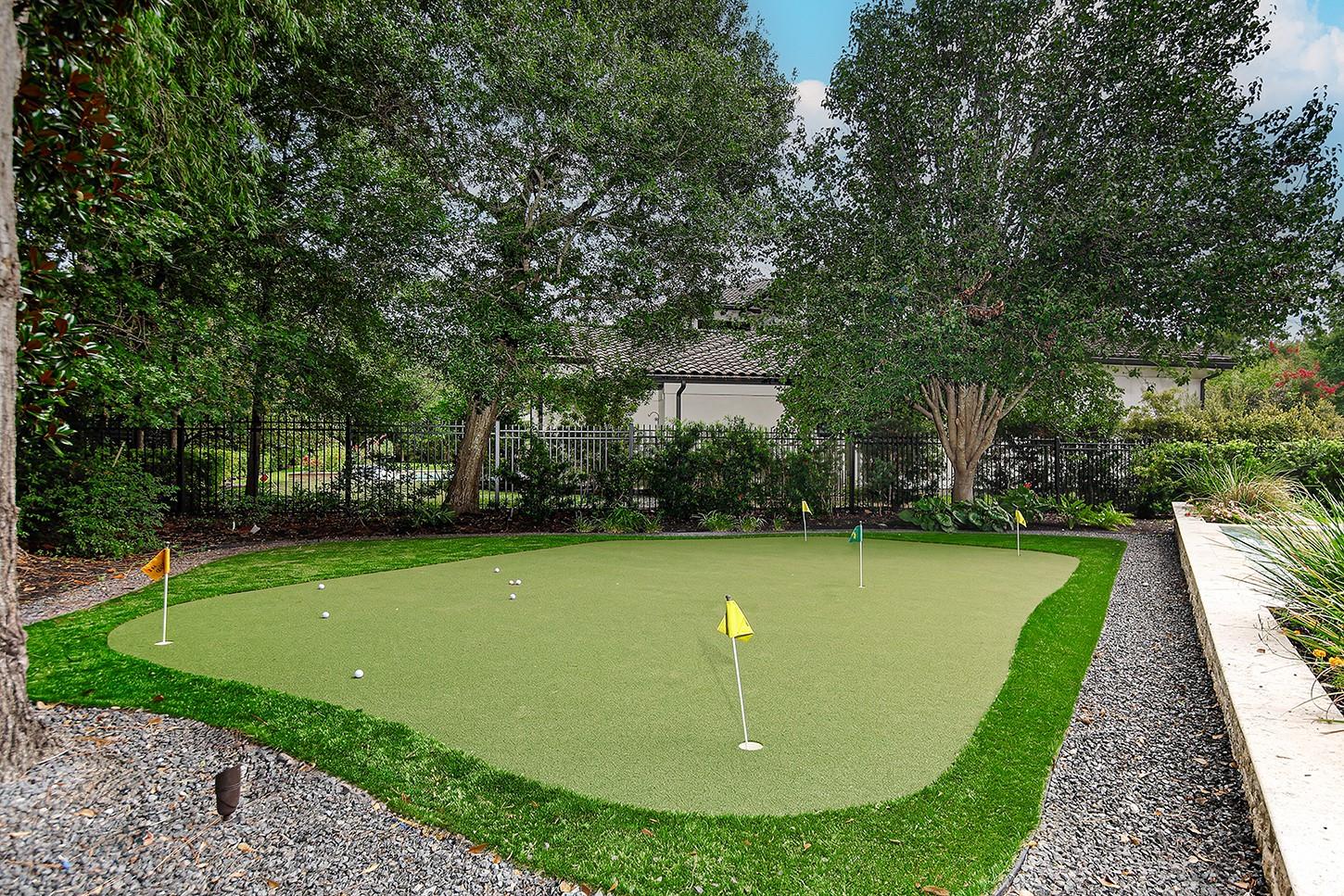 71 N Lamerie Way