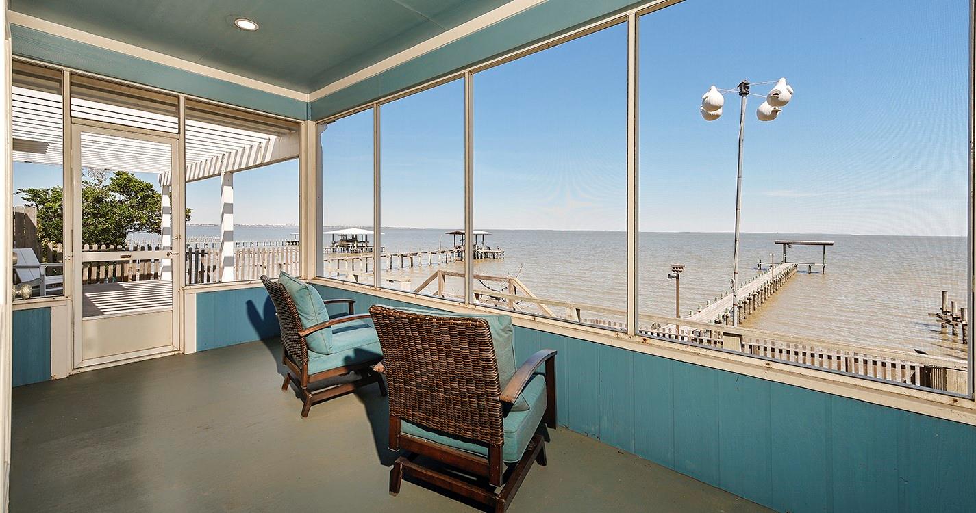 3723 Bayshore Drive