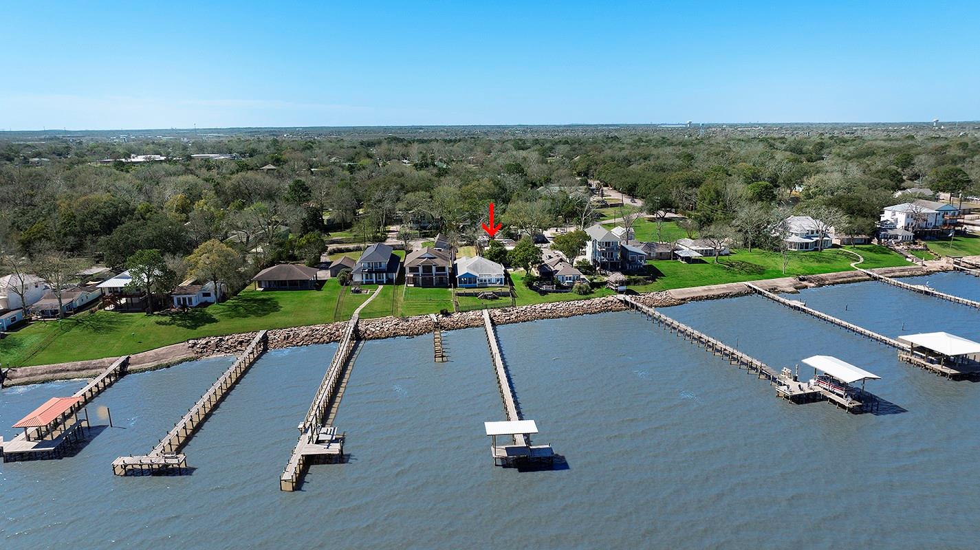 3723 Bayshore Drive