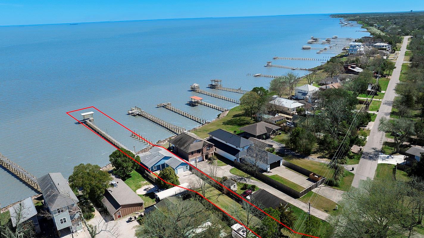 3723 Bayshore Drive