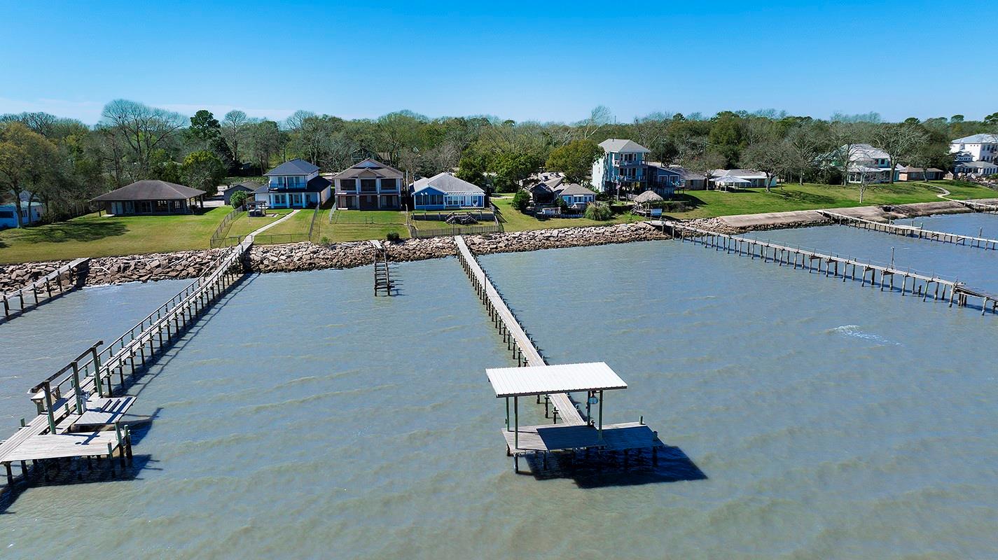 3723 Bayshore Drive