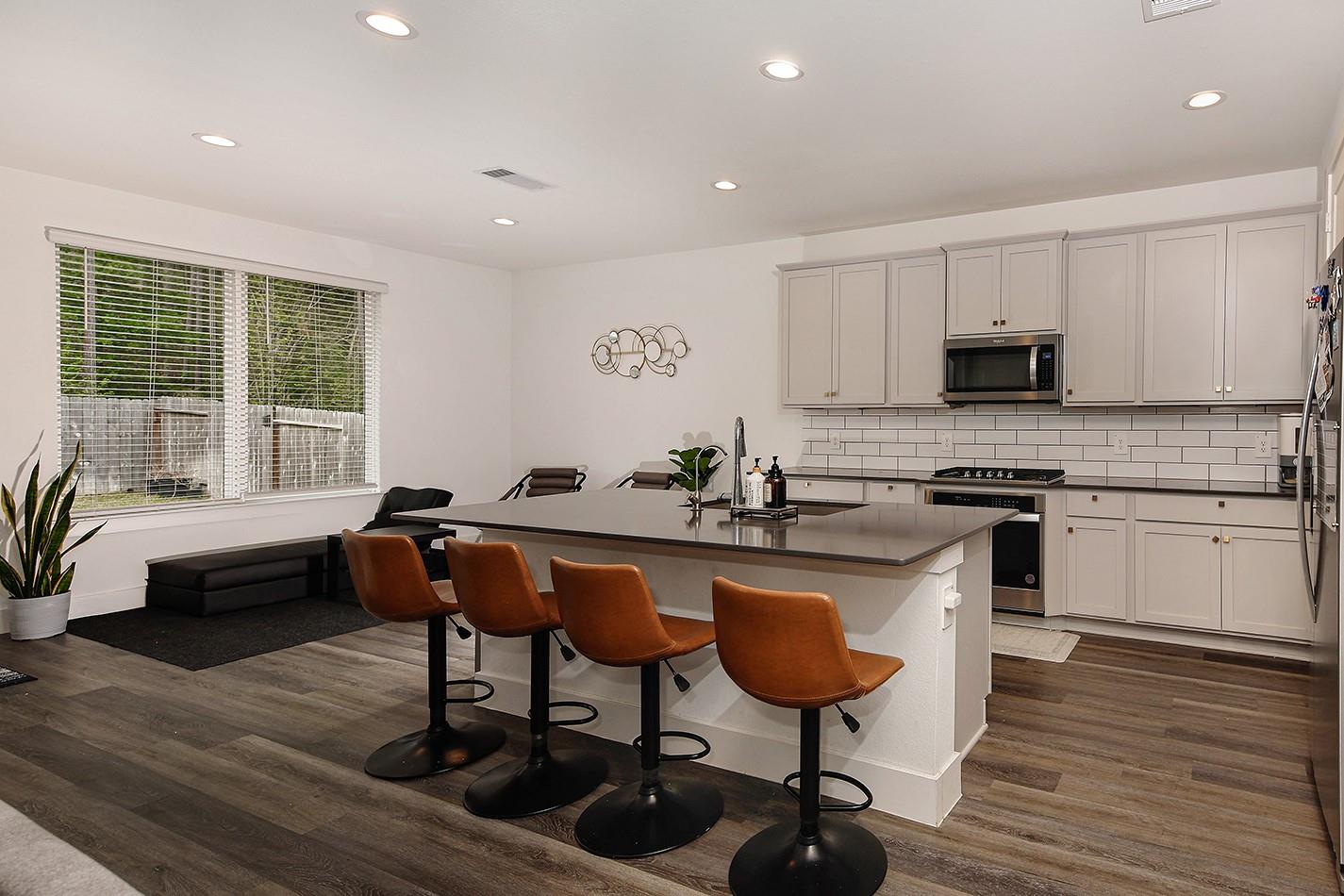 13769 Rising Sun Lane