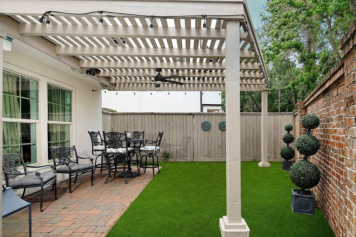 10 Wooded Park Place