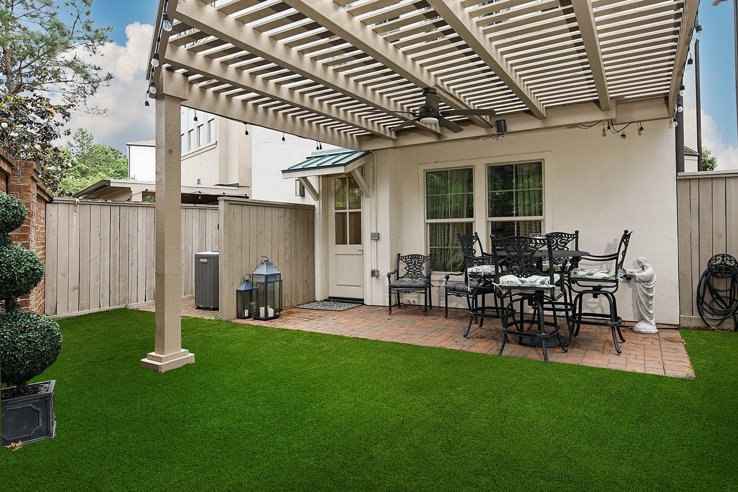 10 Wooded Park Place