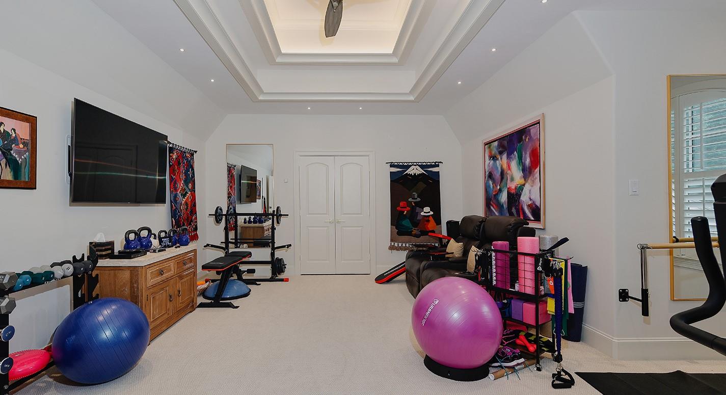 14 N Palmiera Circle