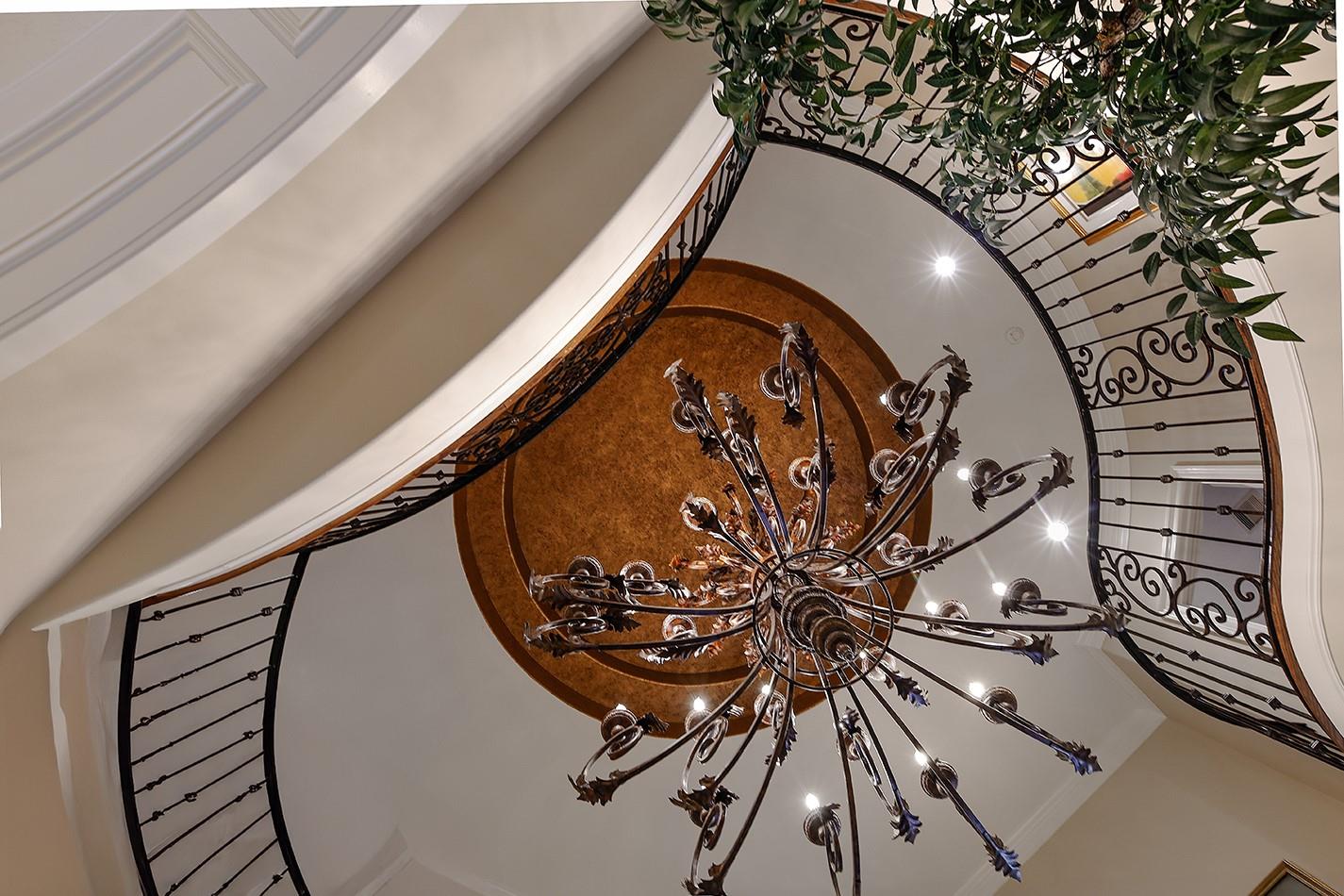 14 N Palmiera Circle