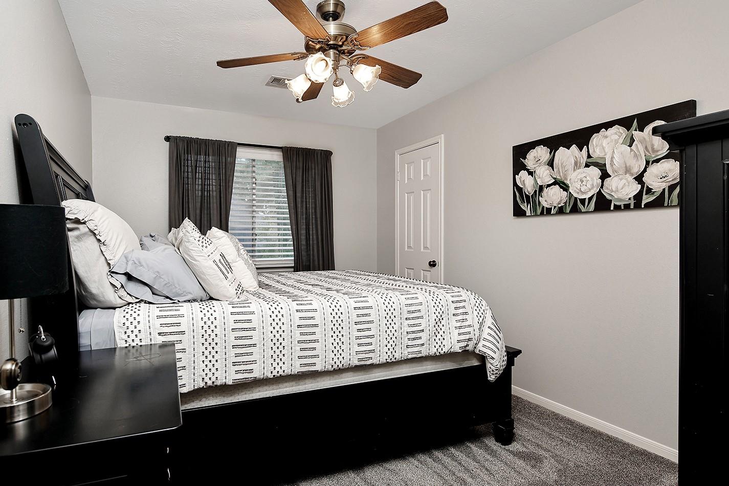 2619 Knollbrook Lane