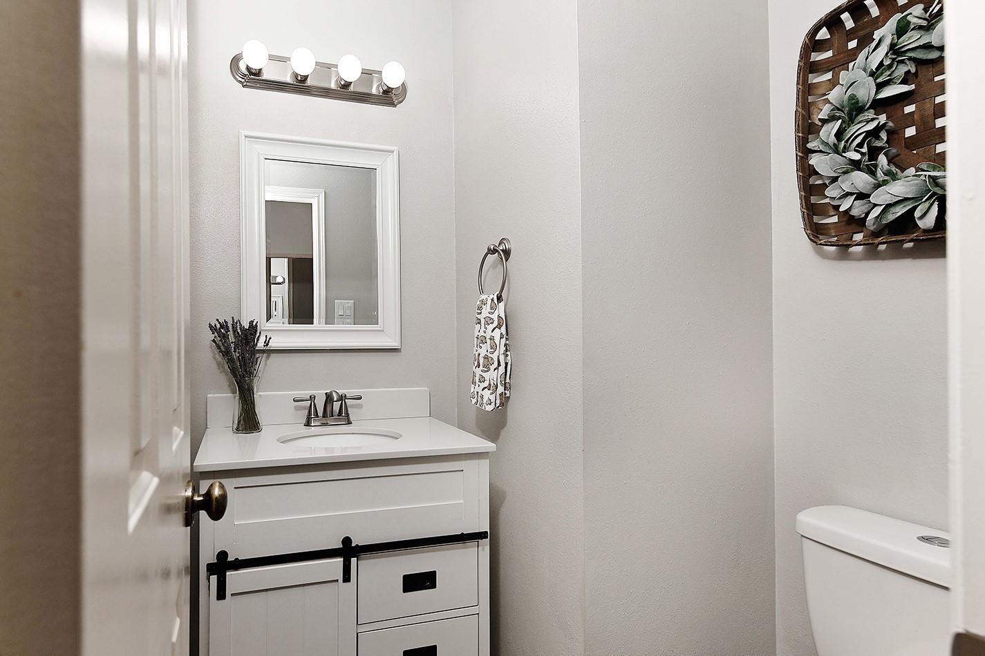 2619 Knollbrook Lane