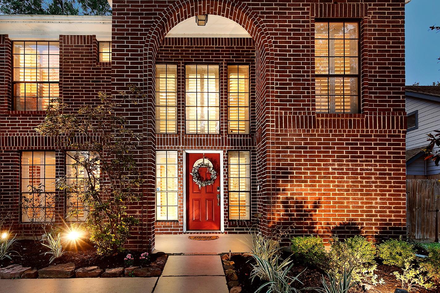 2619 Knollbrook Lane