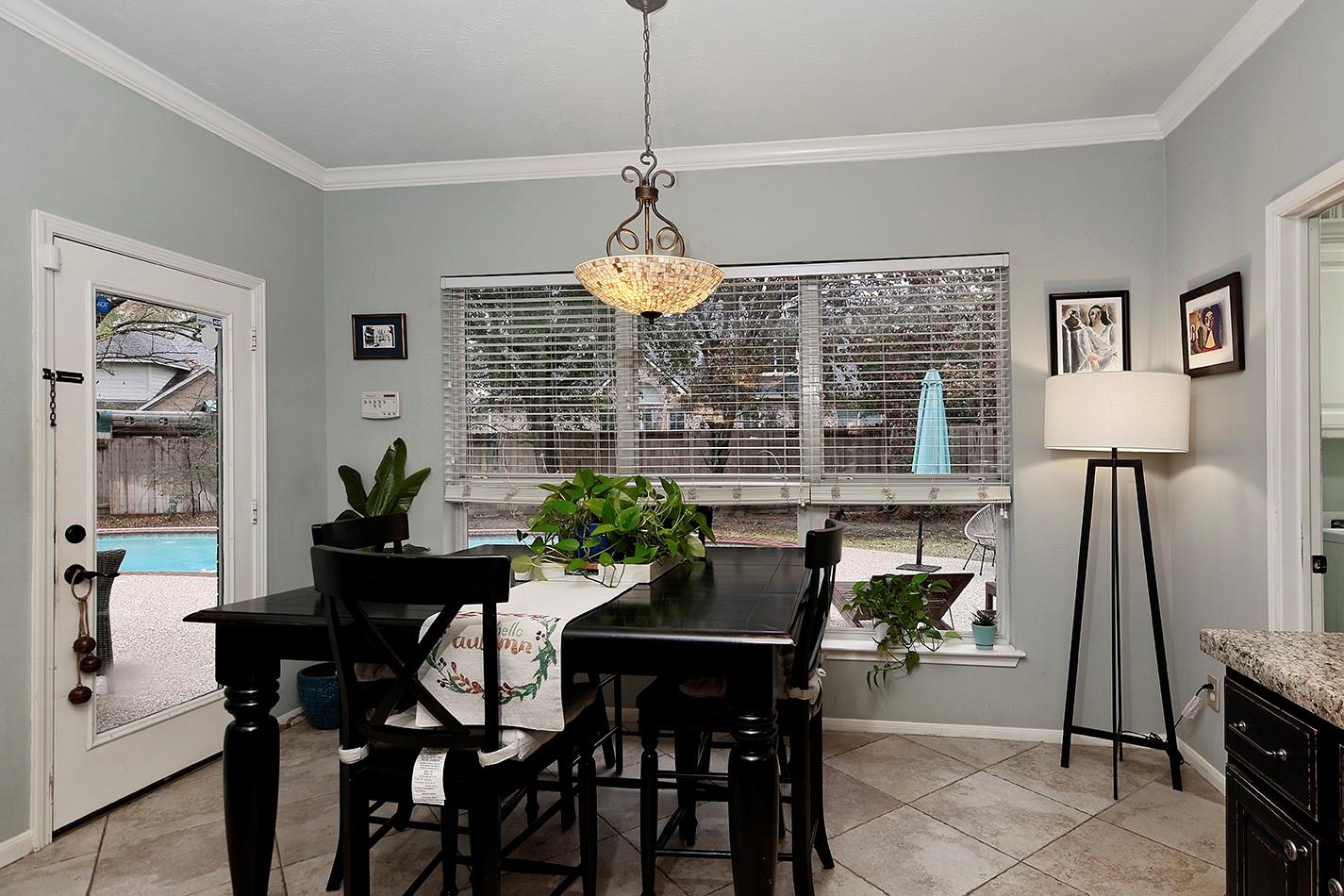 31 Bluff Creek Place