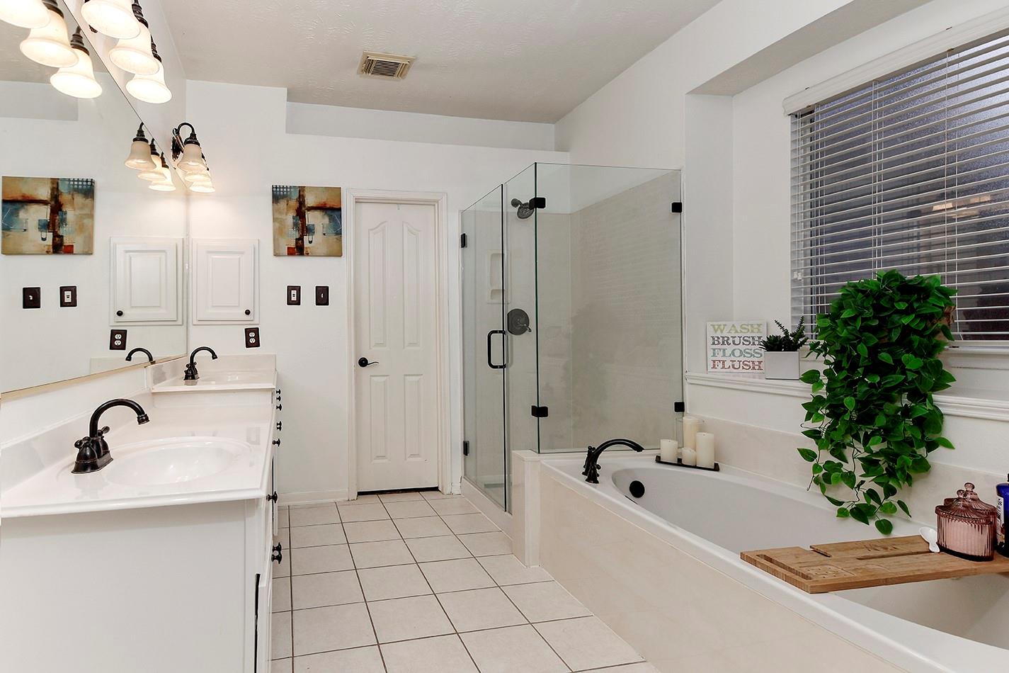 31 Bluff Creek Place