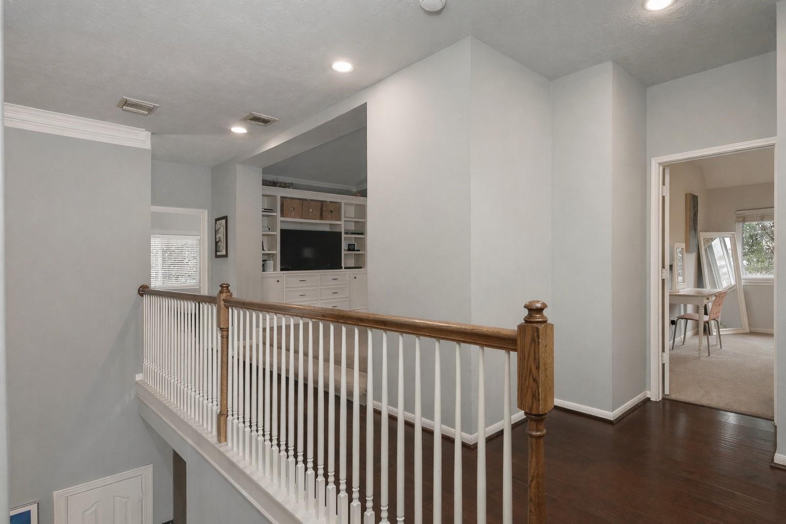 31 Bluff Creek Place