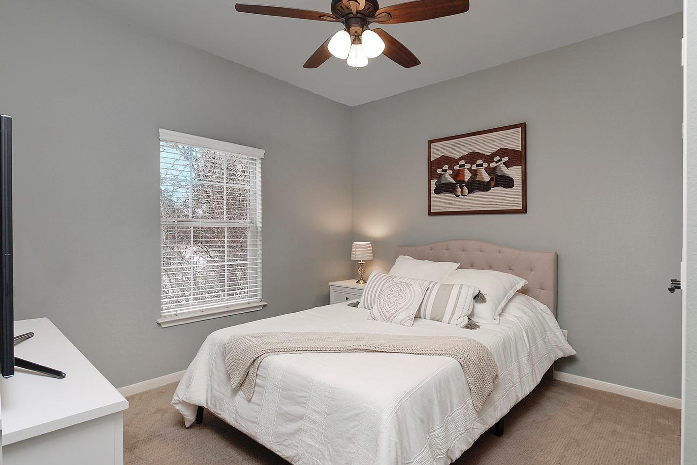 31 Bluff Creek Place