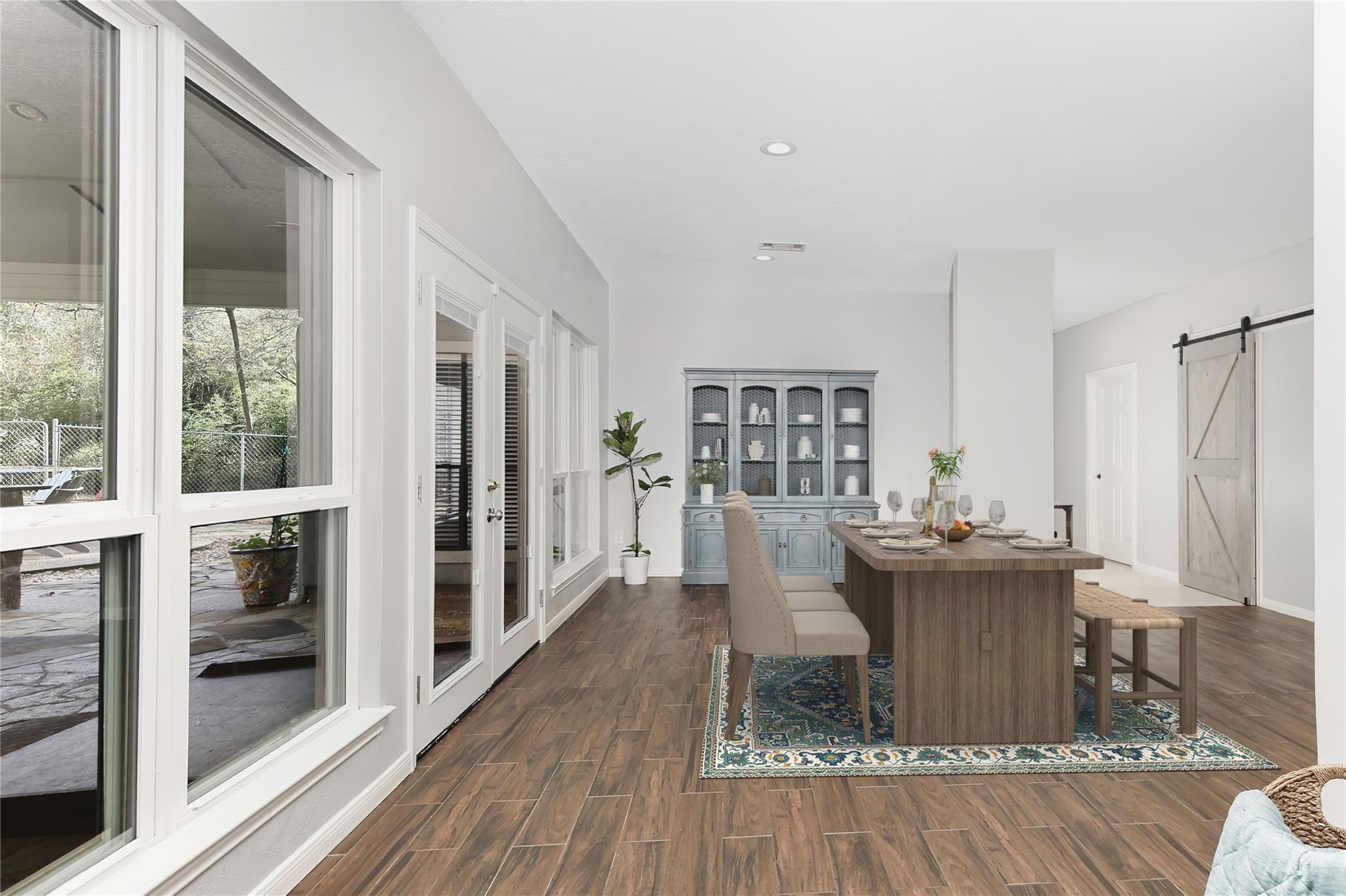44 Lake Forest Circle