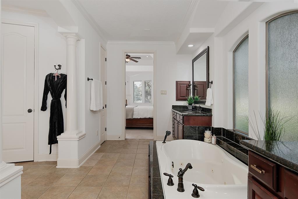 46 Cove View Trail Court