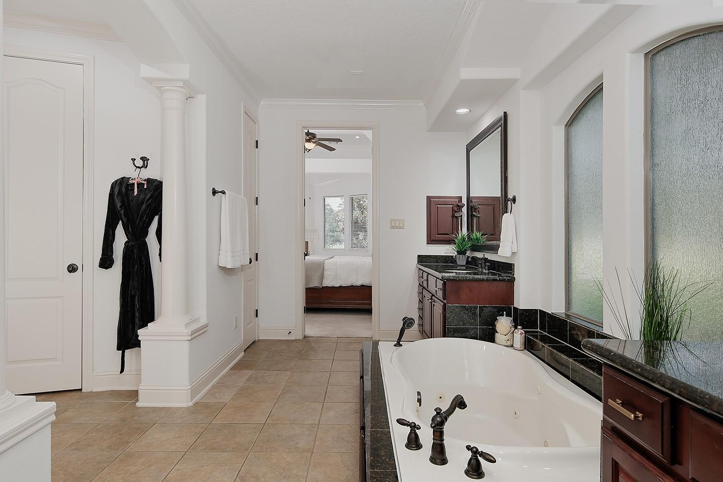 46 Cove View Trail Court