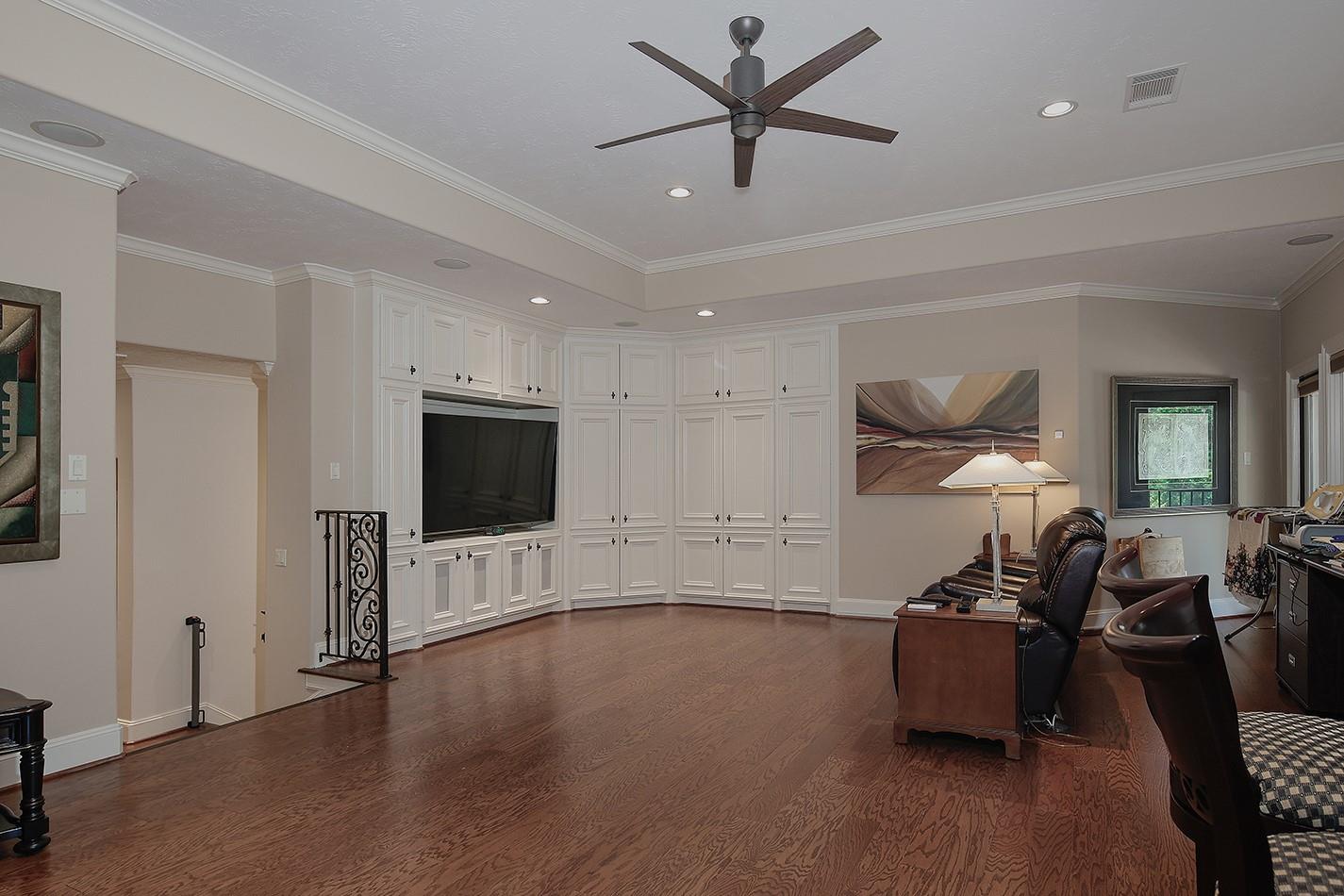 14 N Palmiera Circle