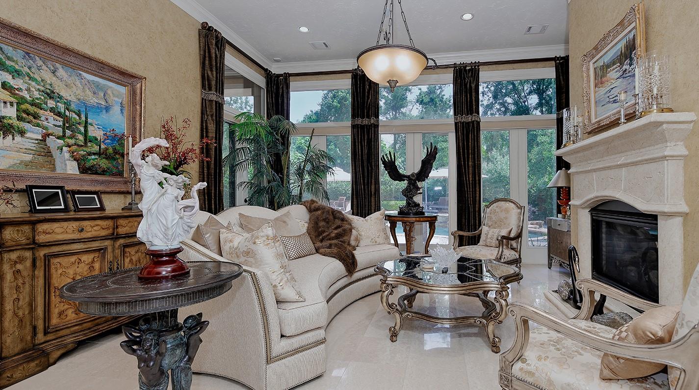 14 N Palmiera Circle