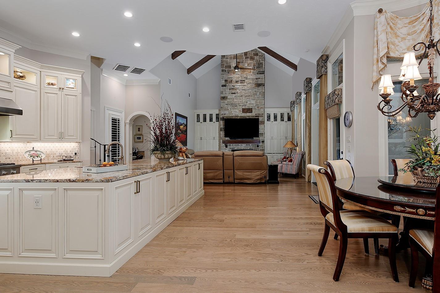 14 N Palmiera Circle