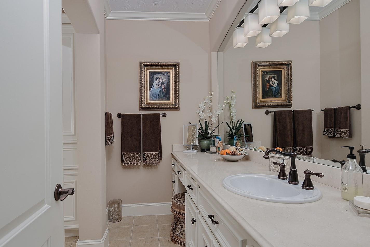 14 N Palmiera Circle