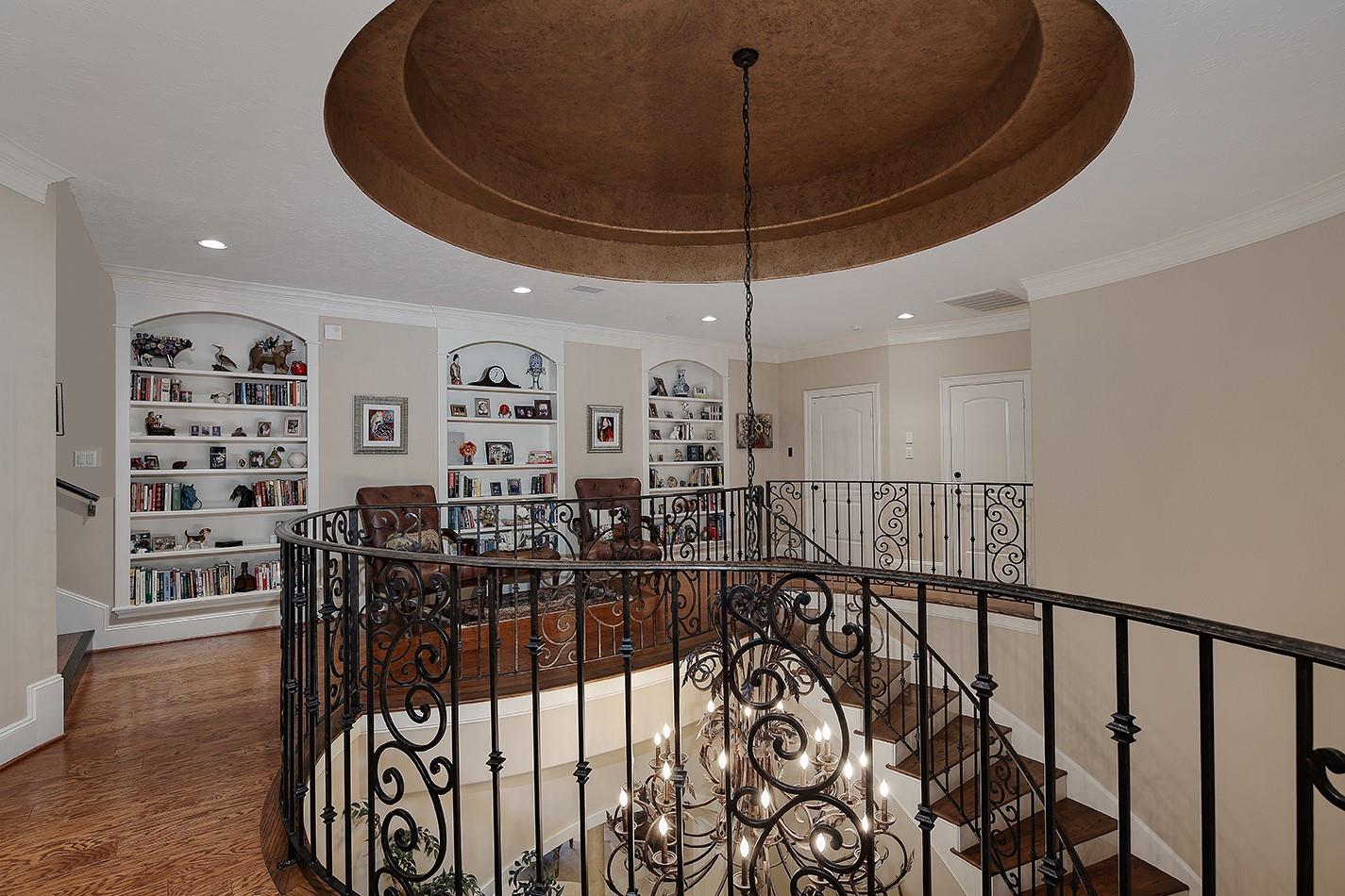 14 N Palmiera Circle