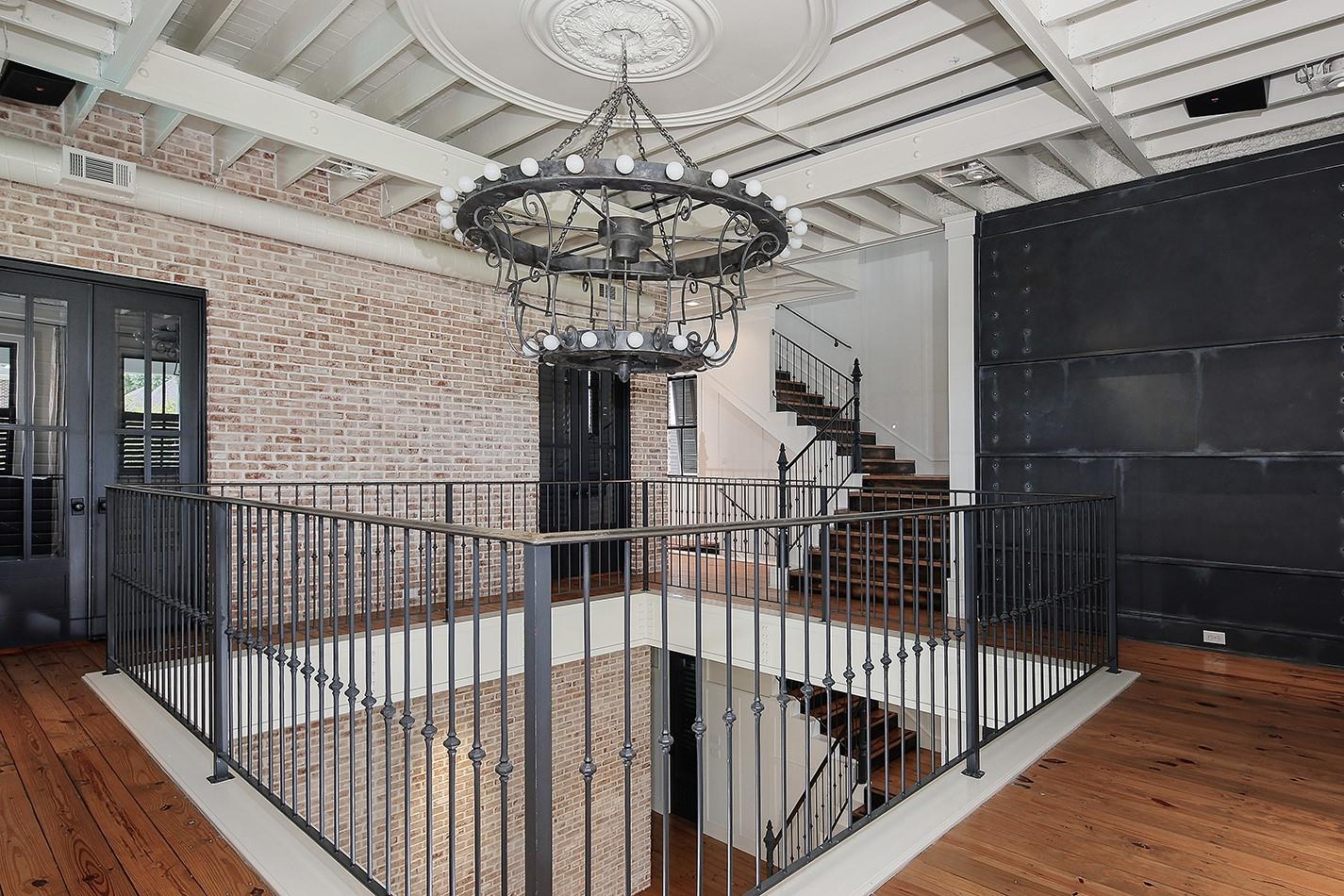 30 East Bay Boulevard