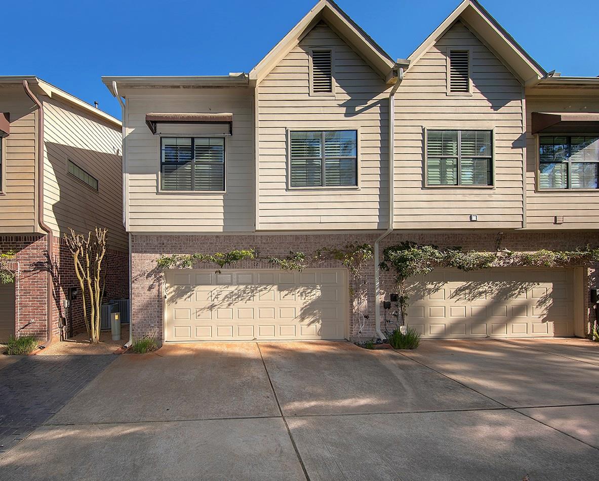 12 Riva Row