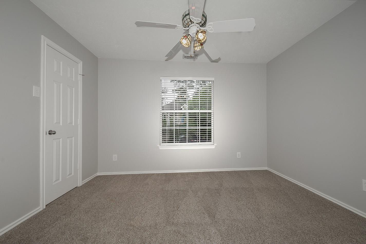 247 W Stedhill Loop