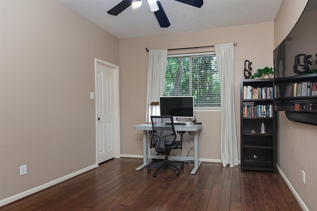 87 S Bluff Creek Circle