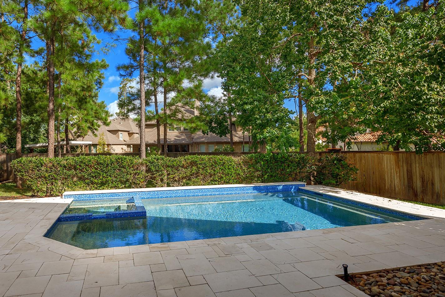 46 Caprice Bend Place