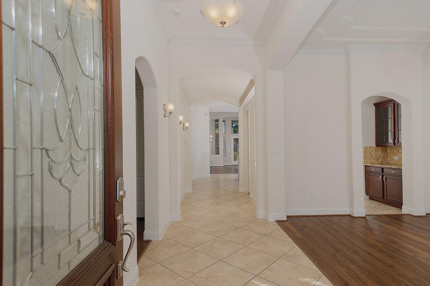 46 Caprice Bend Place