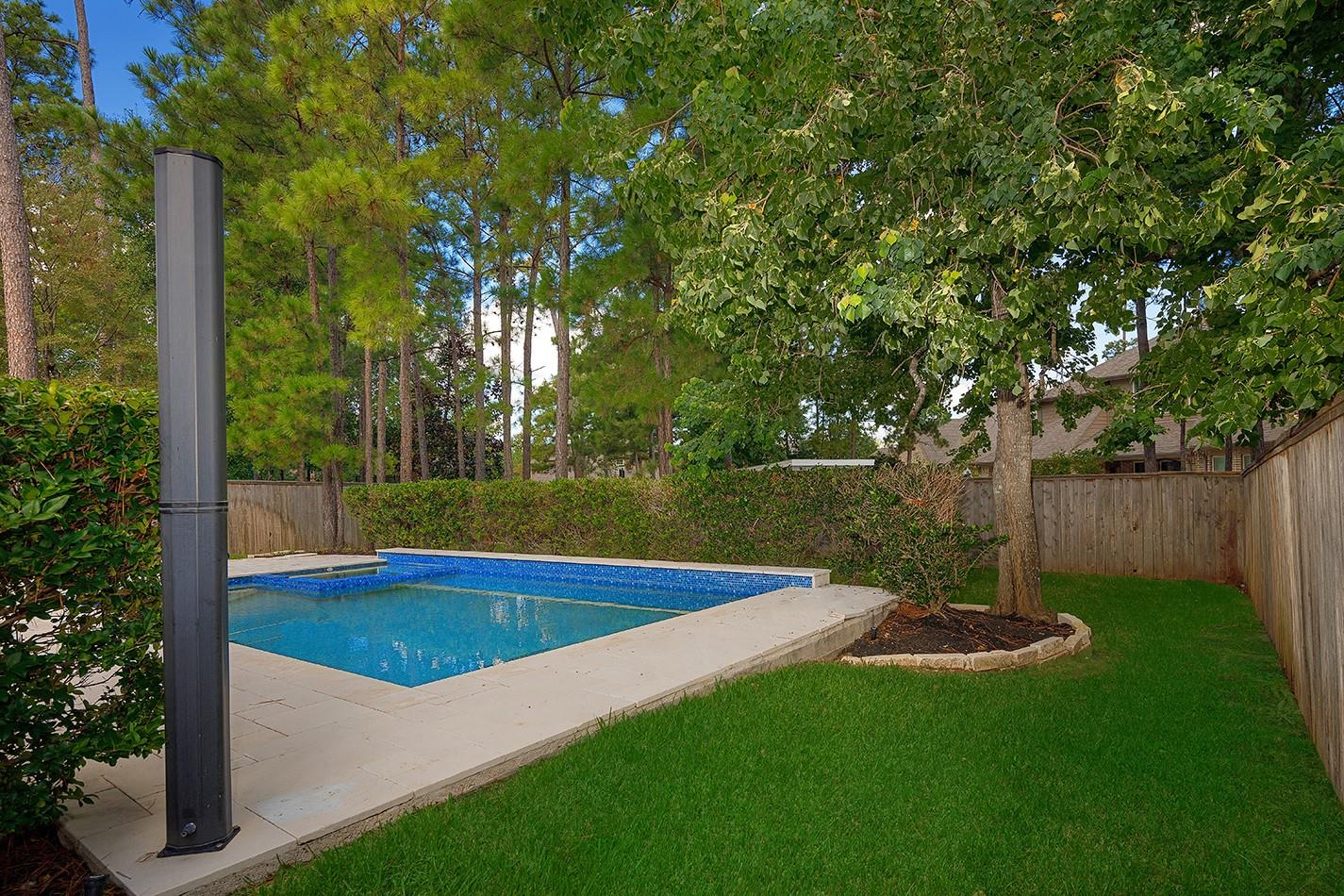 46 Caprice Bend Place