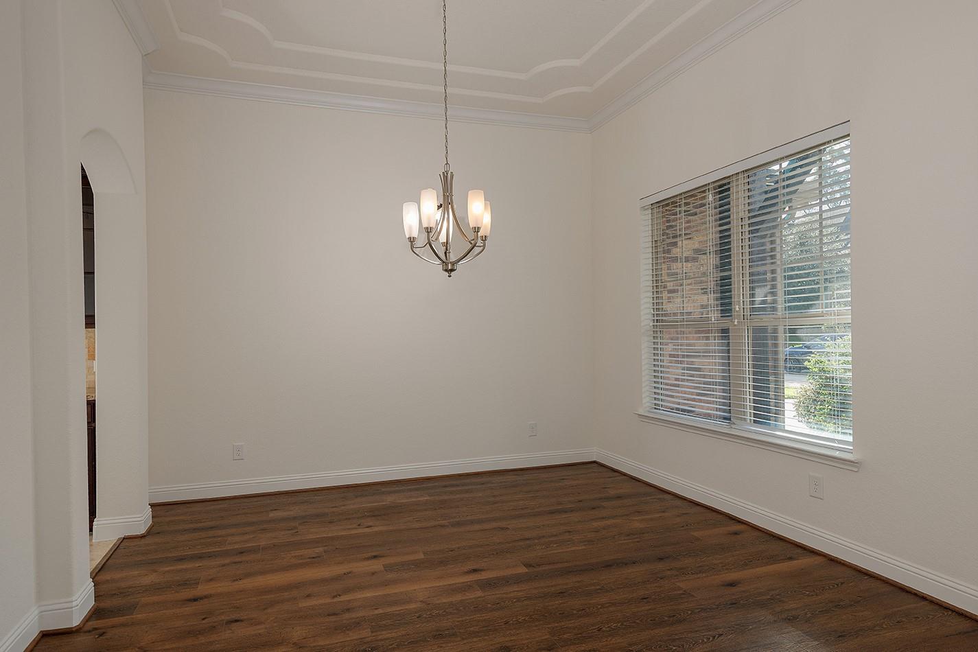 46 Caprice Bend Place