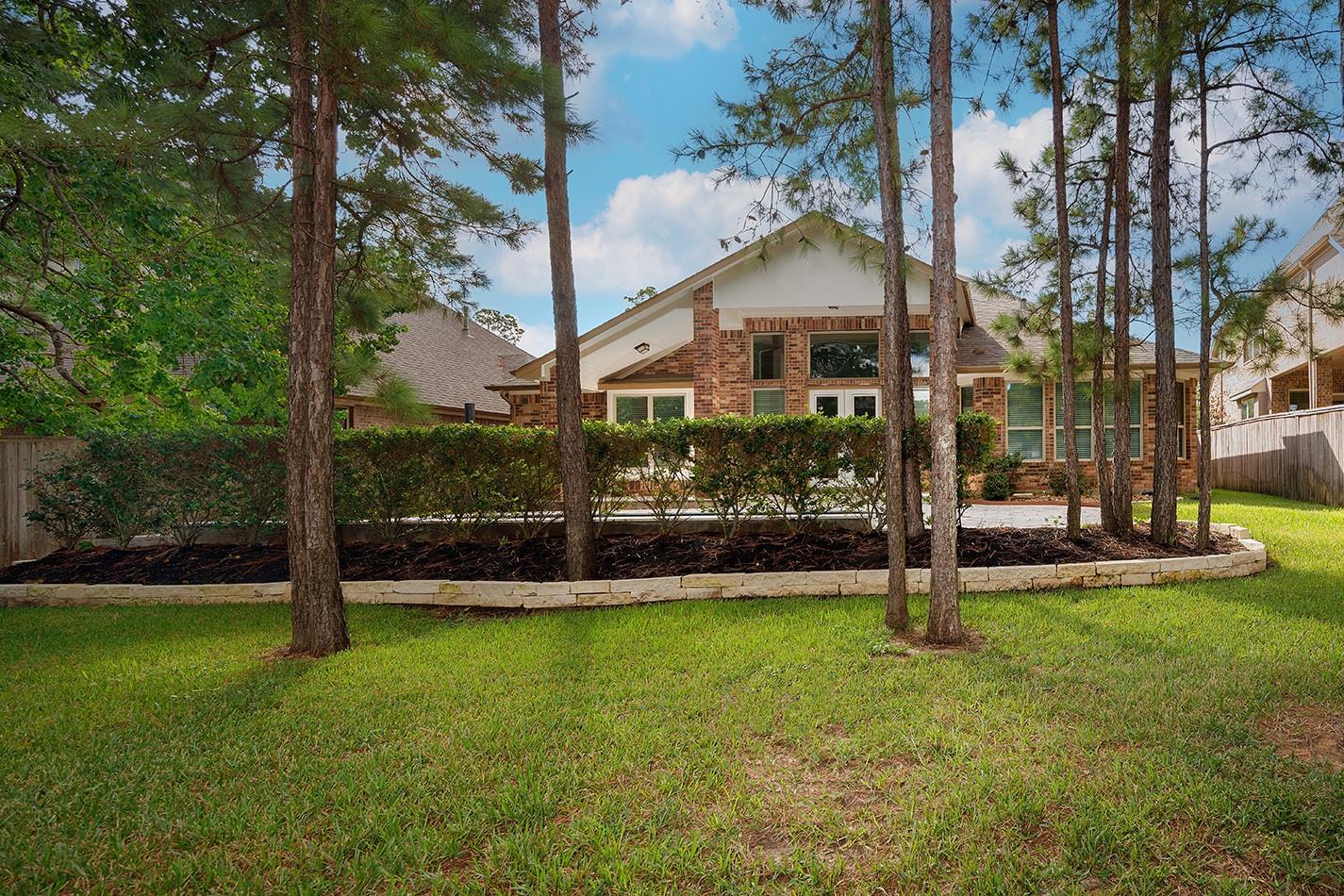 46 Caprice Bend Place