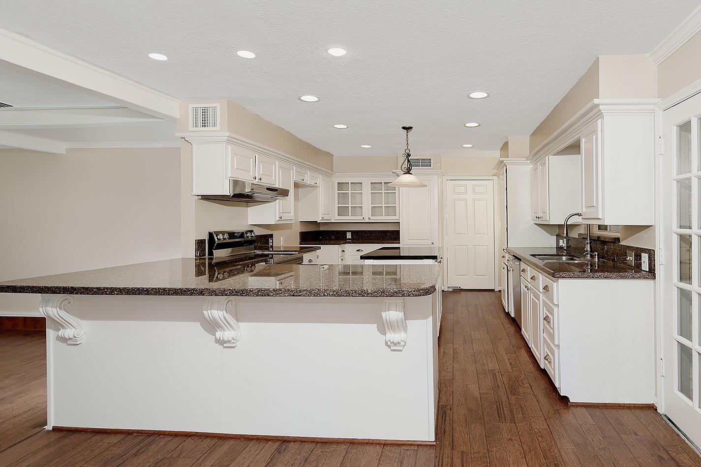 112 Kirkwood Lane
