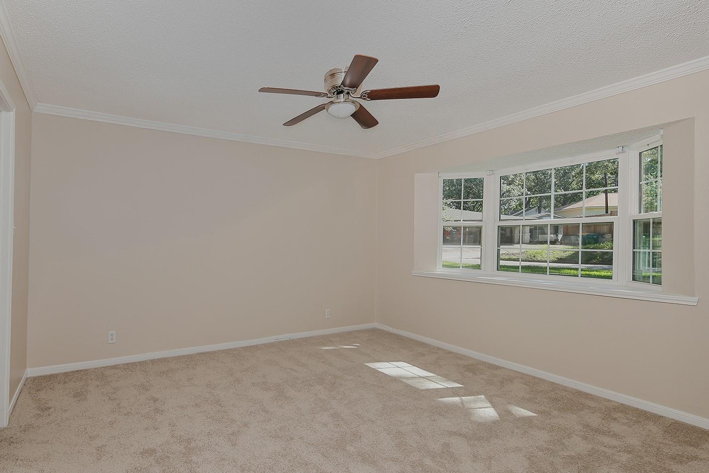 112 Kirkwood Lane