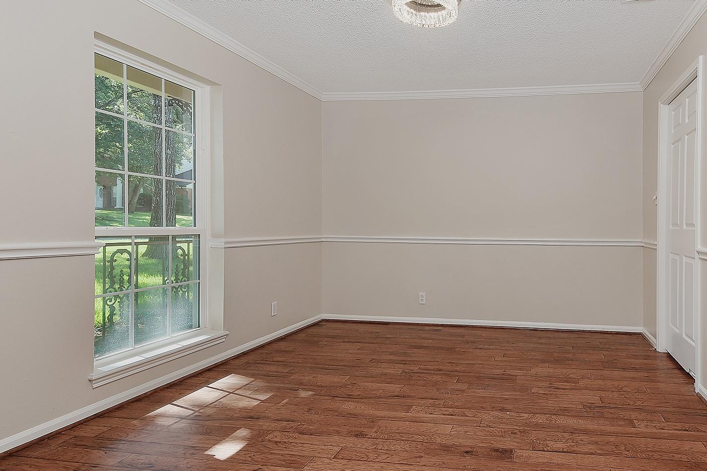 112 Kirkwood Lane