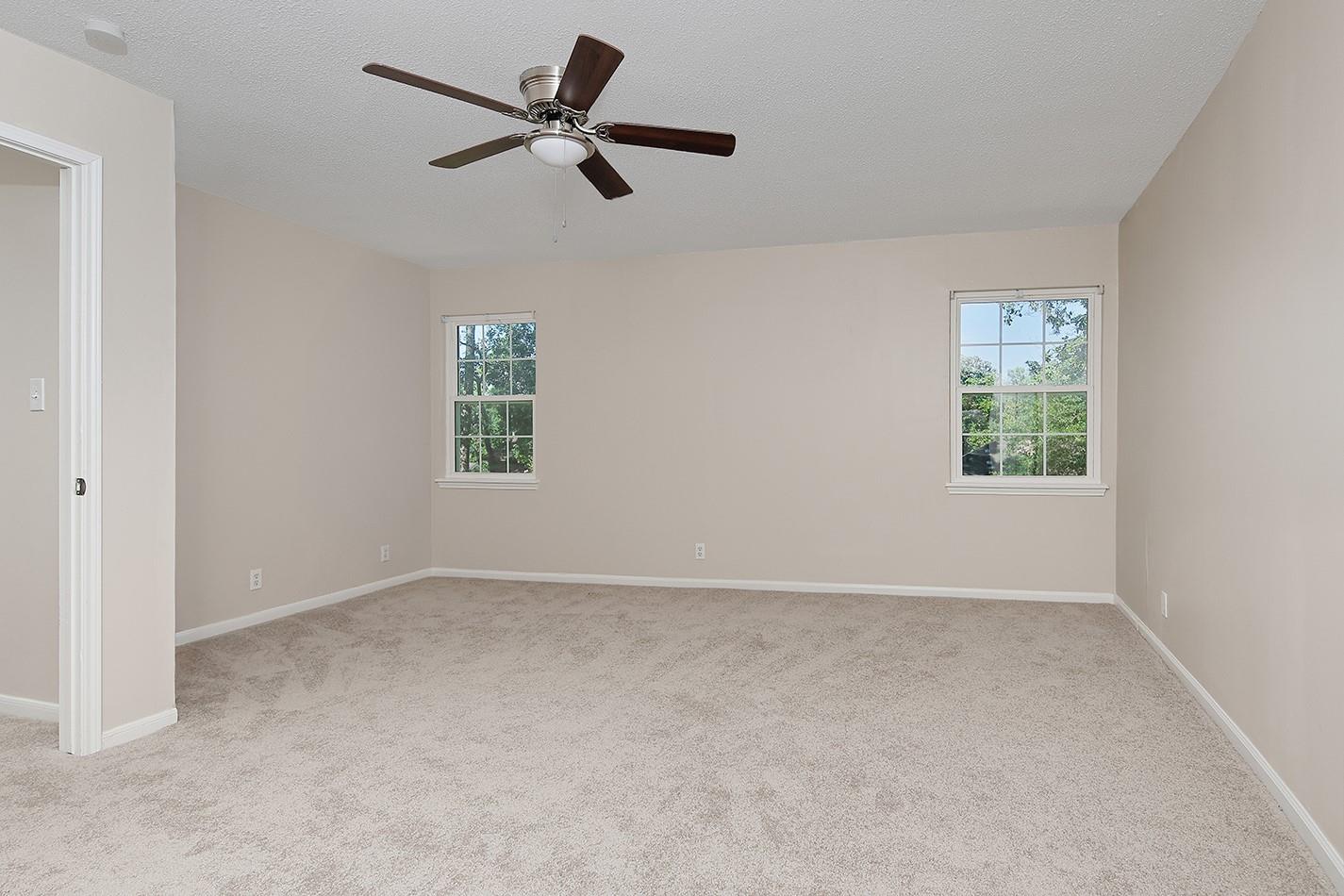 112 Kirkwood Lane