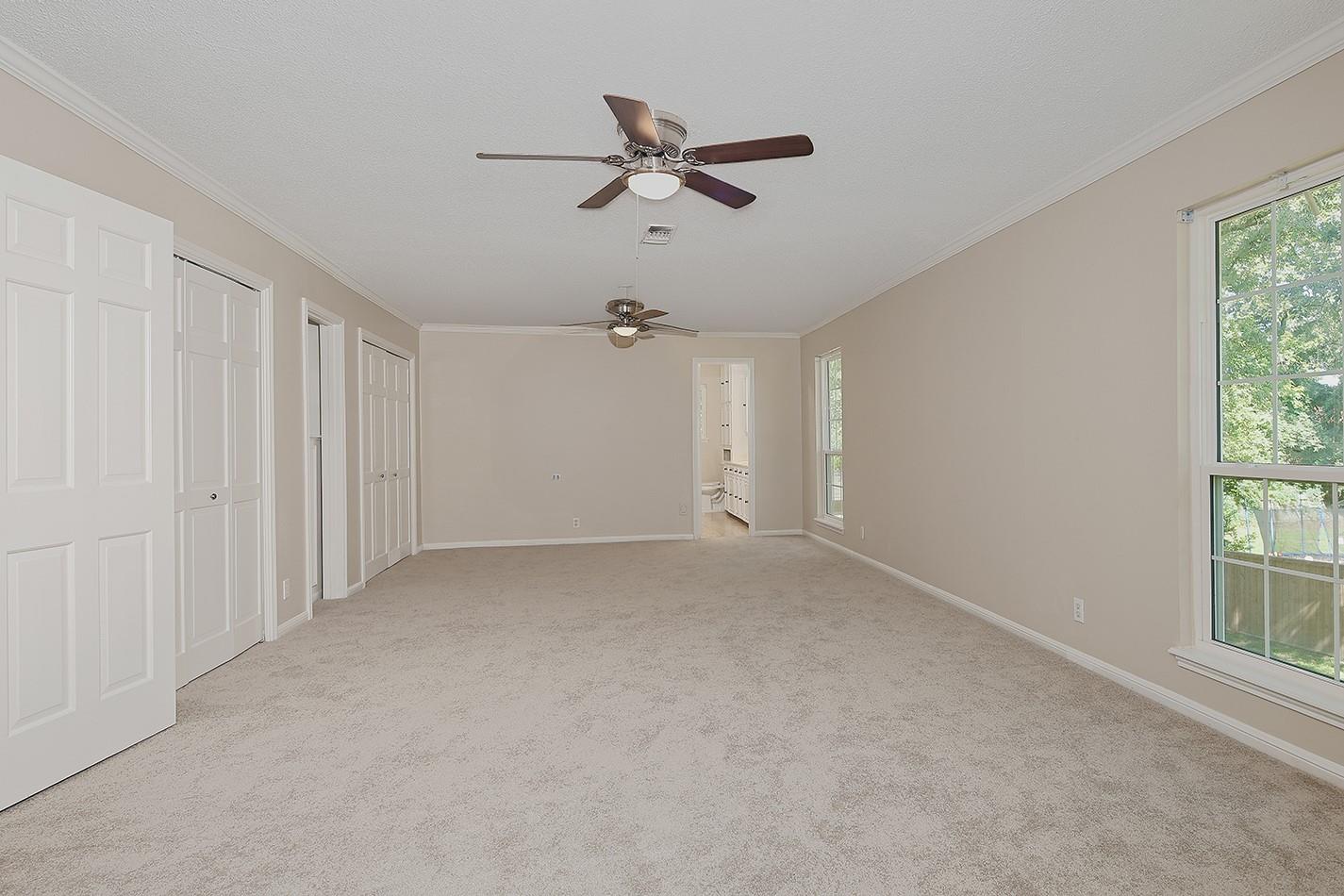 112 Kirkwood Lane