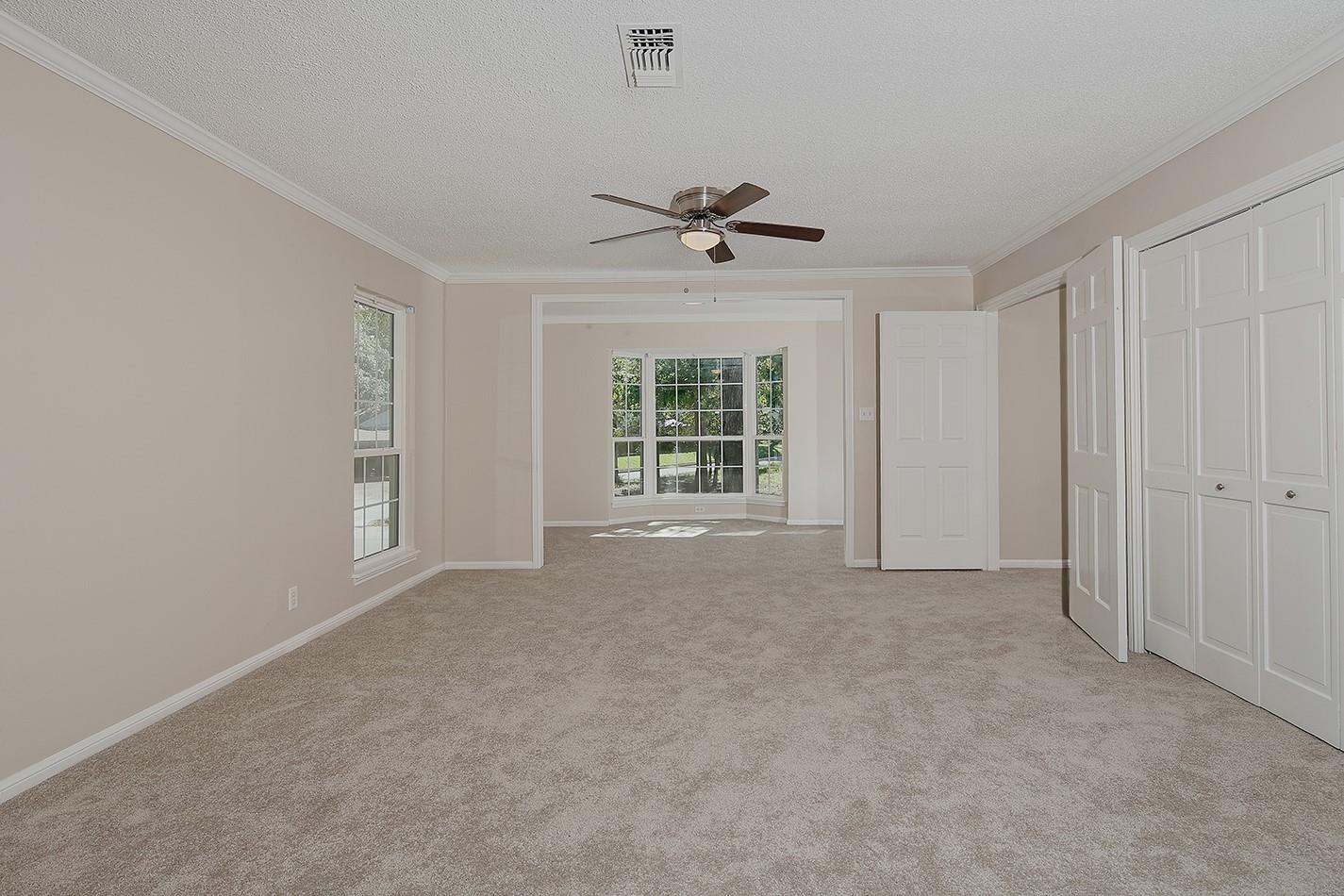 112 Kirkwood Lane