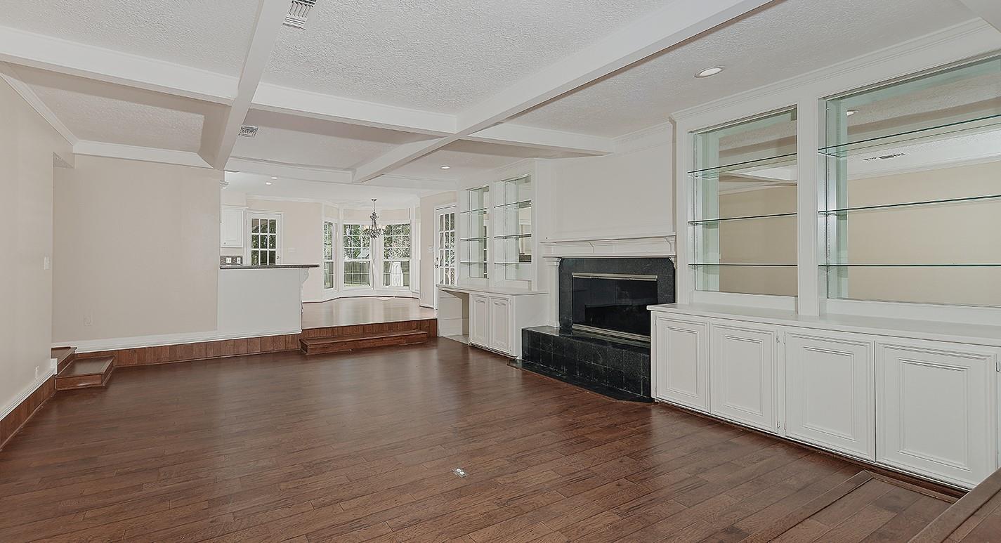 112 Kirkwood Lane