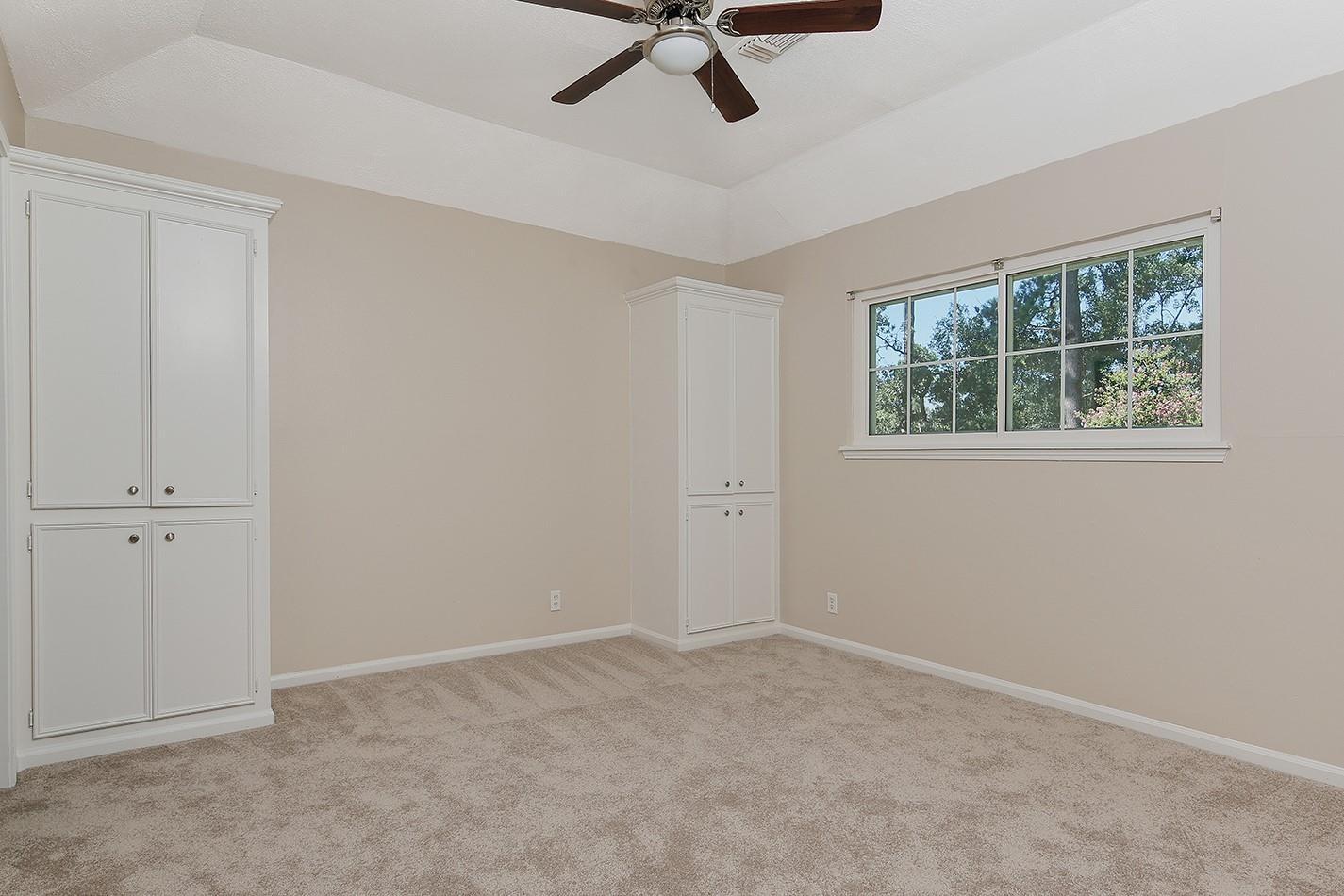 112 Kirkwood Lane