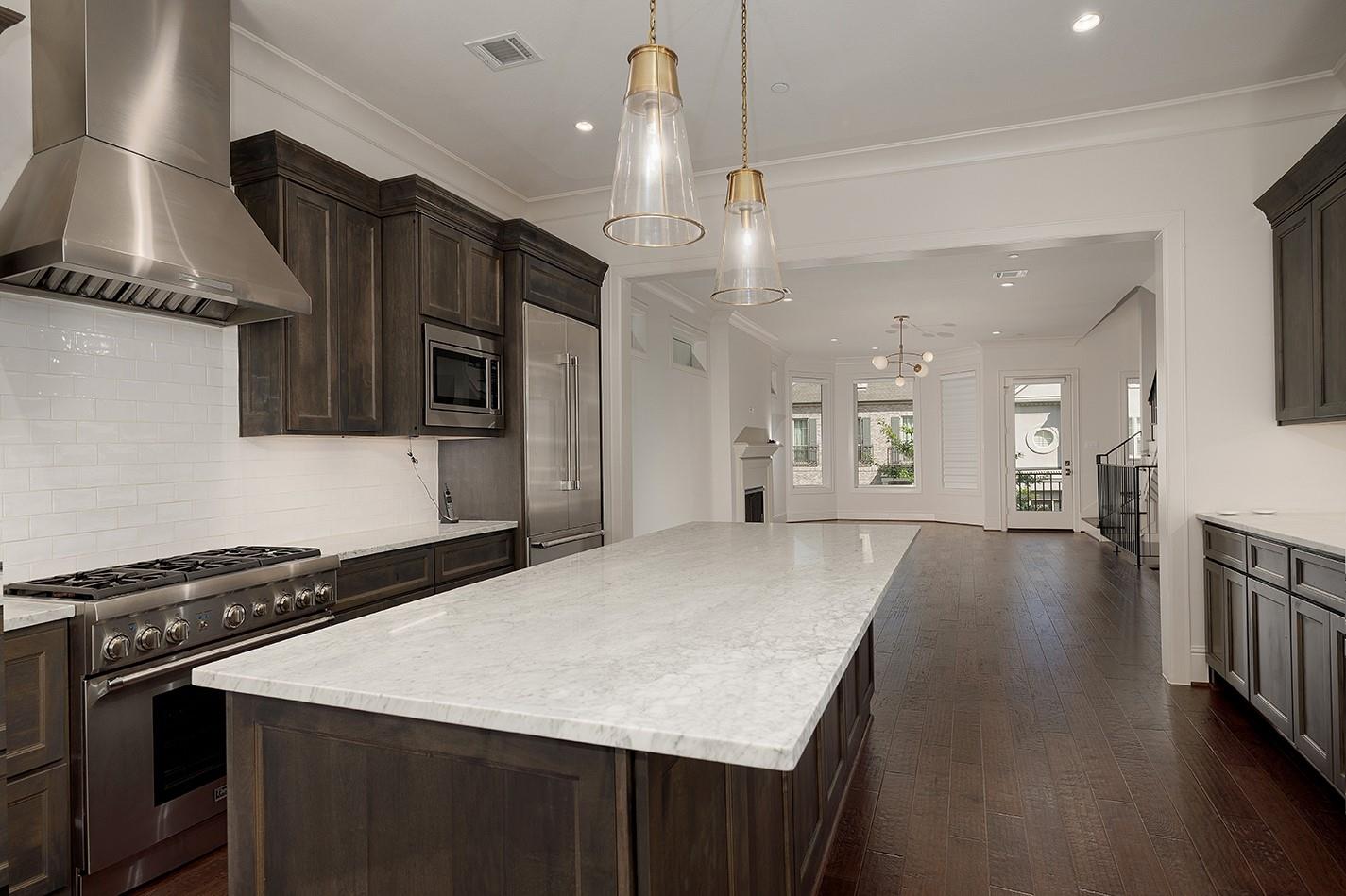 2503 Lake Front Circle