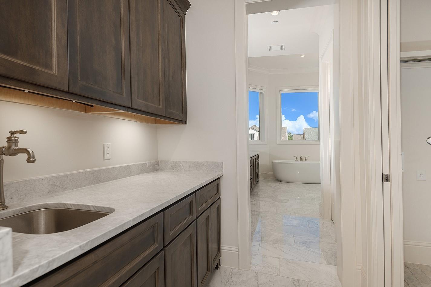 2503 Lake Front Circle