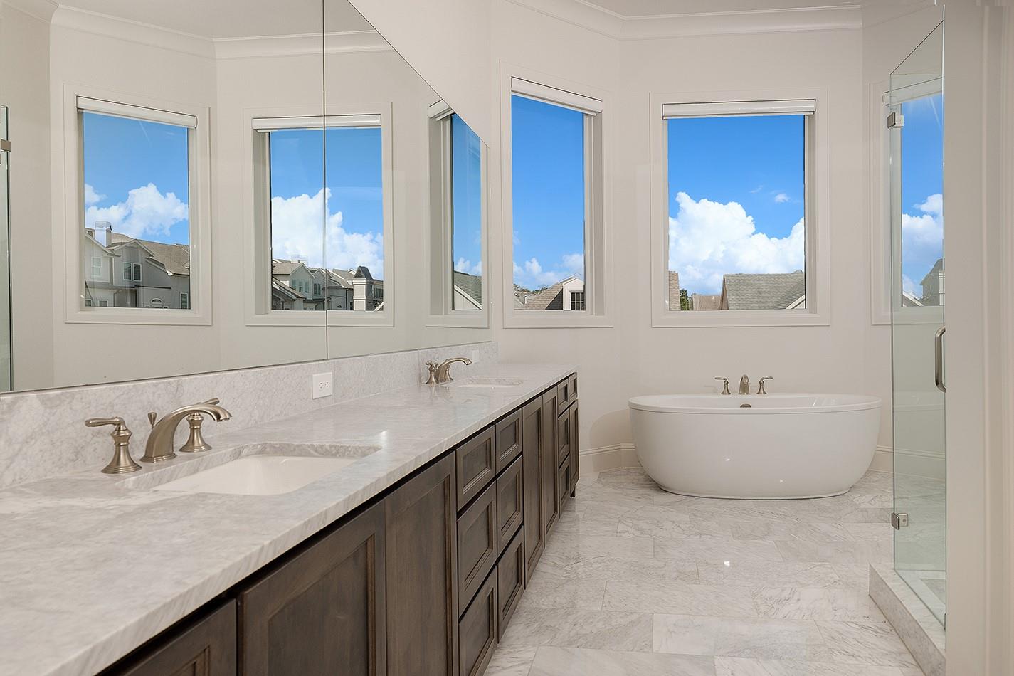 2503 Lake Front Circle