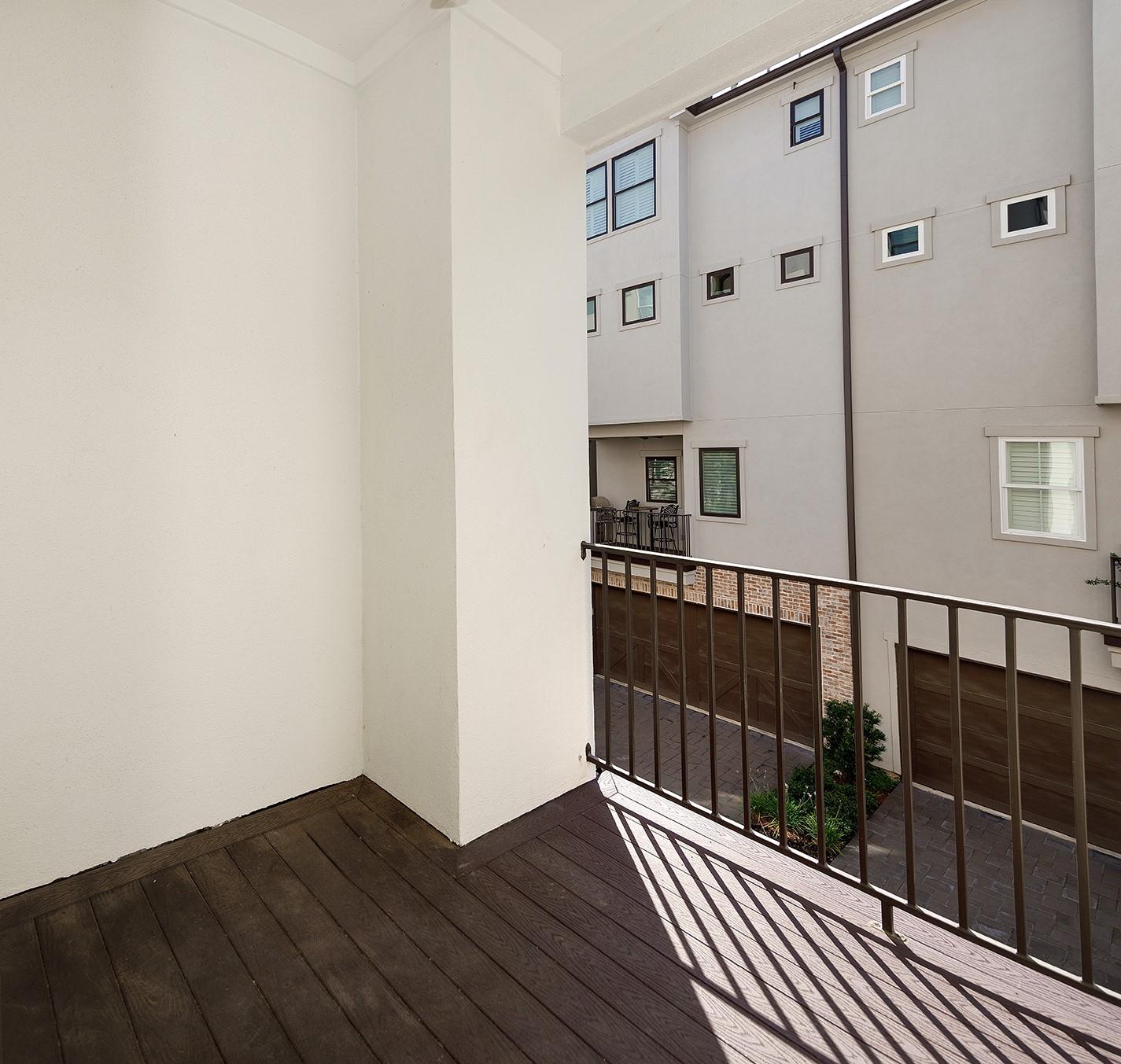 2503 Lake Front Circle